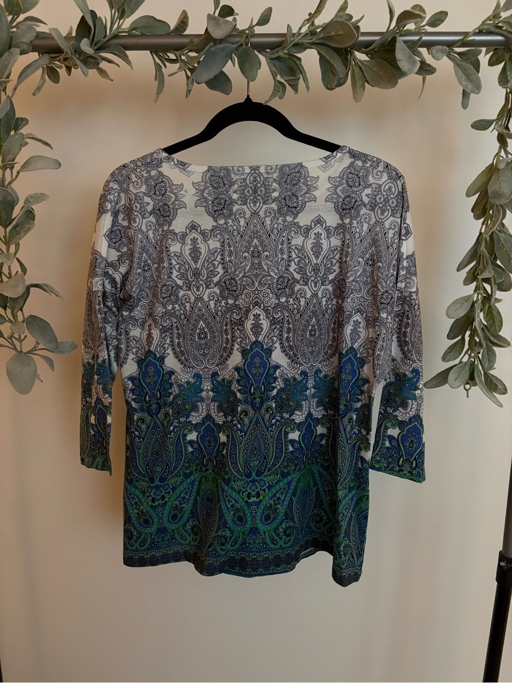 Chicos Top - Picture 3 of 3